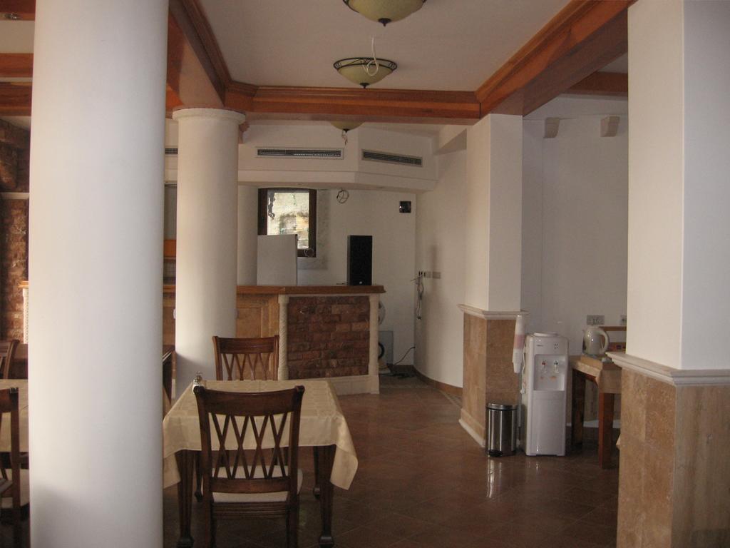 Apartments And Rooms Levantin Inn Sveti Stefan Exteriör bild