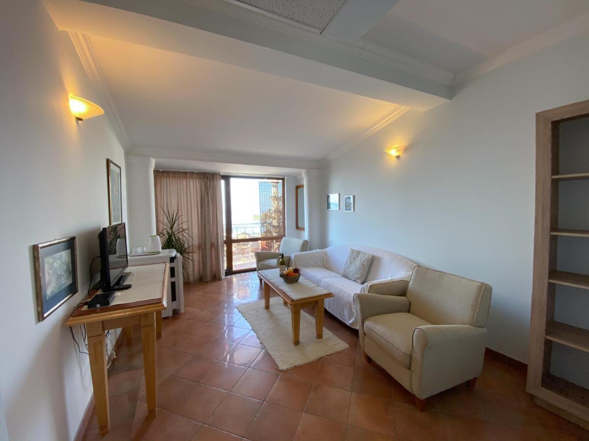 Apartments And Rooms Levantin Inn Sveti Stefan Exteriör bild
