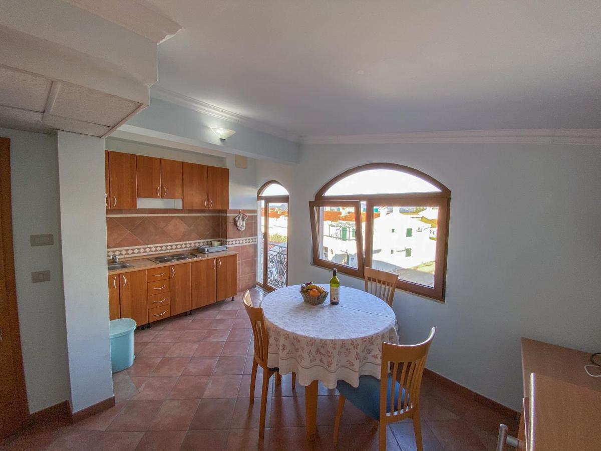 Apartments And Rooms Levantin Inn Sveti Stefan Exteriör bild